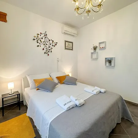 Villa Mustra House - Private Pool & Sauna *