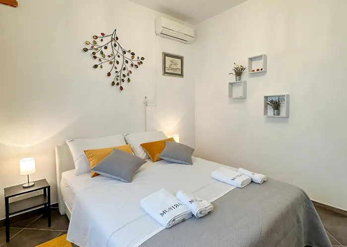 Villa Mustra House - Private Pool & Sauna *