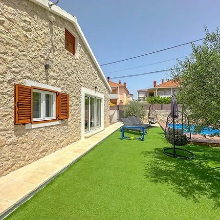 Mustra House - Private Pool & Sauna Willa *