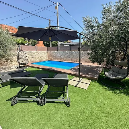 Mustra House - Private Pool & Sauna * Задар