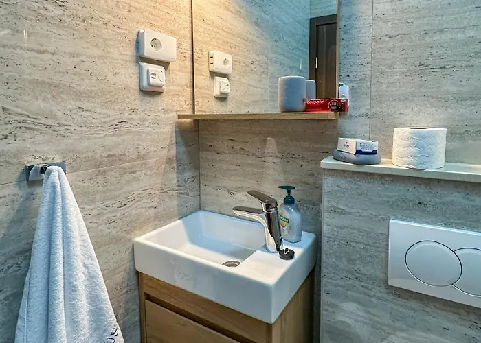 Mustra House - Private Pool & Sauna فيلة